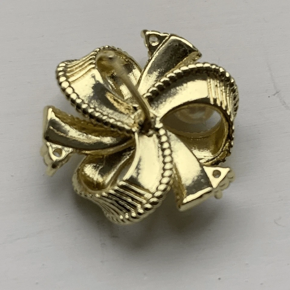 Aretes estilo años 60 imitación perlas y placa de oro 18k lazo cinta, regalo Foto 4 de 4
