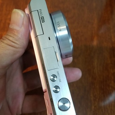 Samsung NX Mini Digital Camera w/ NX-M 9mm Zoom lens 20.5MP Built