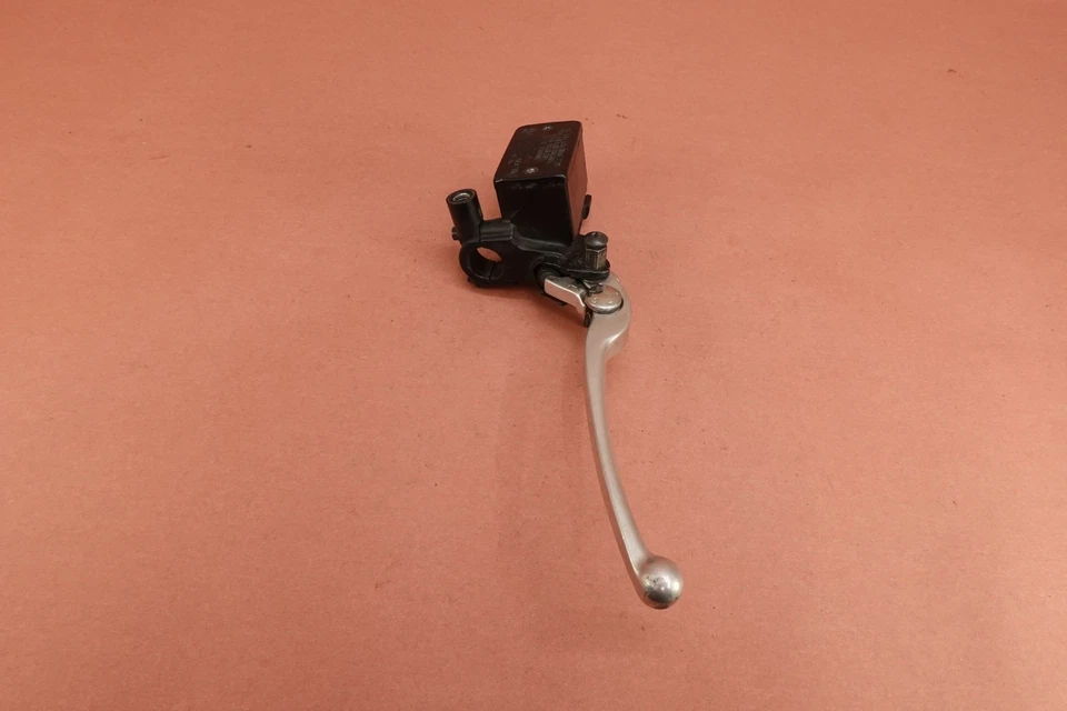 2003 - 2008 Suzuki SV650 Front Brake Master Cylinder Assembly - Image 4 of 4