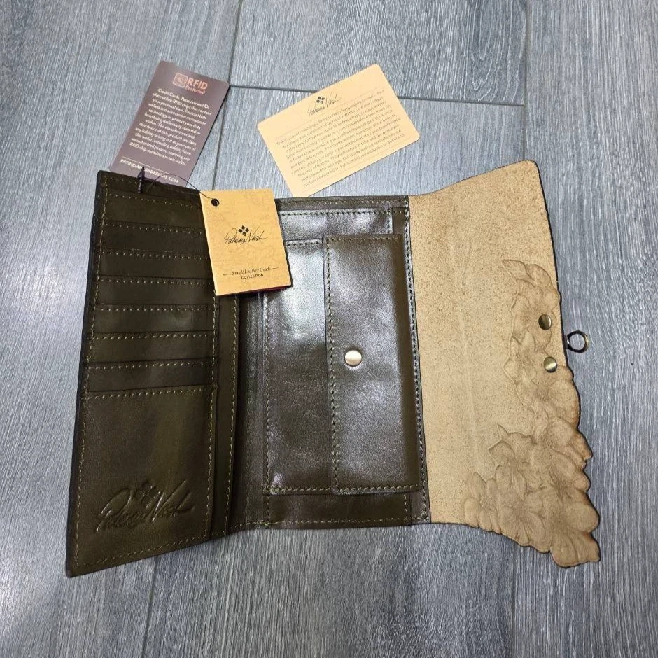 Cartera de Cuero PATRICIA NASH "Terresa" en Verde Oliva Repujado B000619 Foto 4 de 4