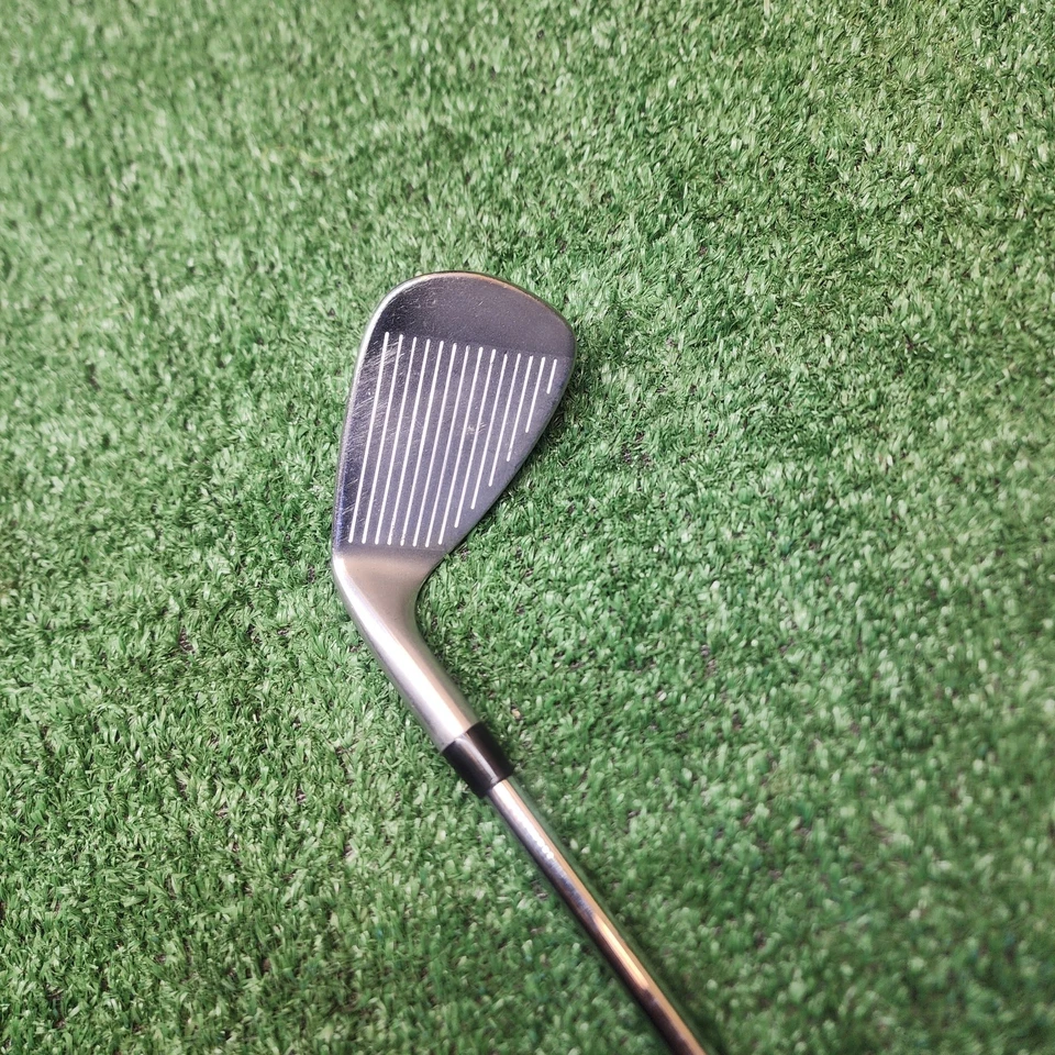 Tommy Armour Silverback 845 CS Sand Wedge (SW) Steel shaft Right-Handed  - Image 3 of 4
