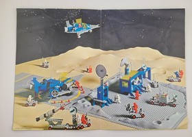 Vintage collectable LEGO Space Transporter (924) 1979 With Instructions