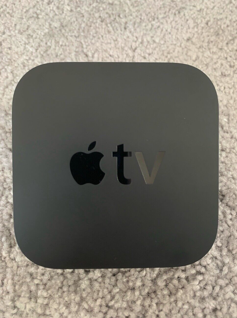 Apple TV (4th Generation) 64GB HD - A1625 with Siri Remote 