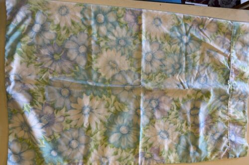 Set Of 2 Vintage Cannon Floral Pillowcases Blue Purple MOD Daisy Standard Size - Picture 3 of 5