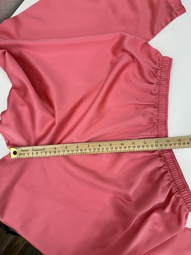 Michele Womens Pajama Set Size Large Pink Satin Long Sleeve Shirt & Pants VTG - Picture 14 of 18