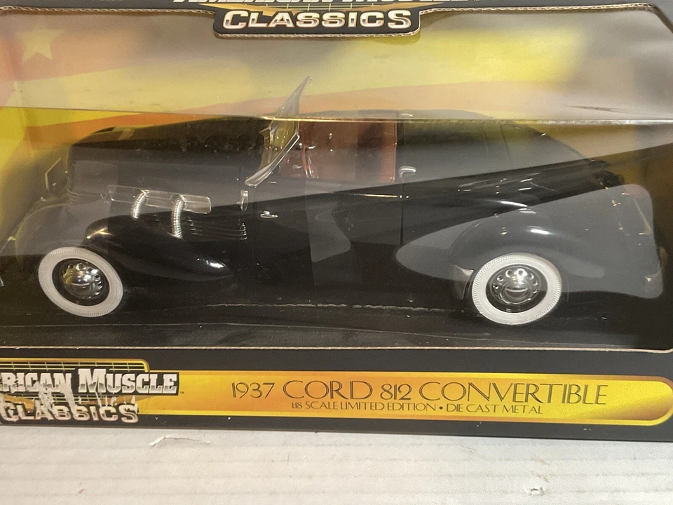 ERTL American Muscle 1:18 1937 Cord 812 Black Convertible NIB - Image 2 of 4