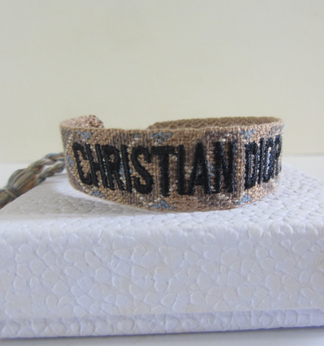 Christian Dior Woven Cotton J'Adior Adjustable Friendship Bracelet Christian Dior Woven Cotton J'Adior Adjustable Friendship Bracelet