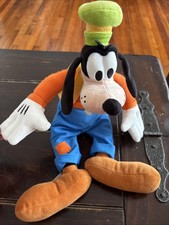 Disney Store Goofy Plush Figure Original Authentic Stuffed Animal 16  .