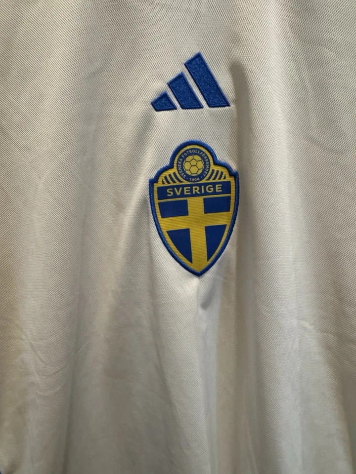 SWEDEN TEAM AWAY JERSEY FOOTBALL SOCCER SHIRT WHITE ADIDAS TRIKOT MENS sz S - Image 2 of 4