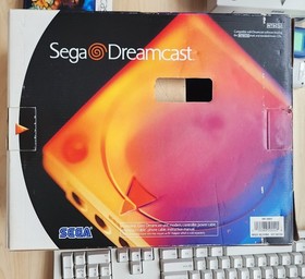 SEGA Dreamcast 3020 Bundle, 3 Controllers + SEGA Keyboard, Game Demos + Extras