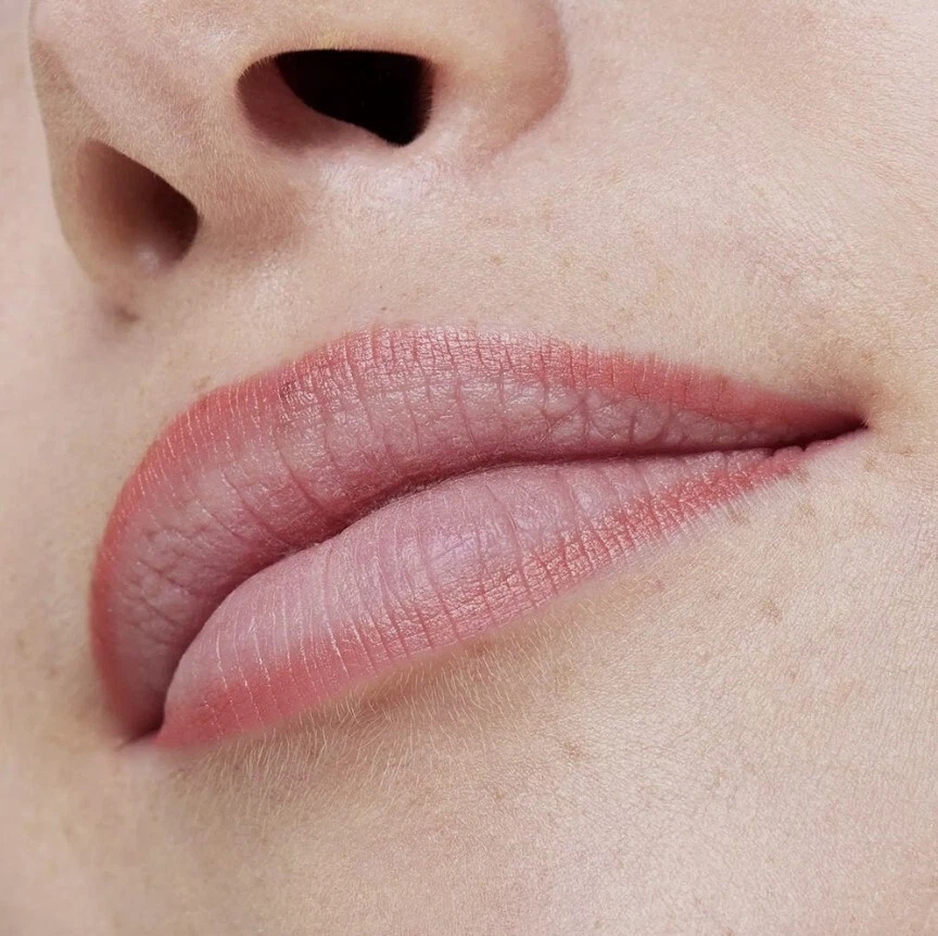 ESSENCE Soft & Precise Lip Pencil ⭐All Shades ⭐ FAST & FREE UK POSTAGE 💫 - Image 2 of 3