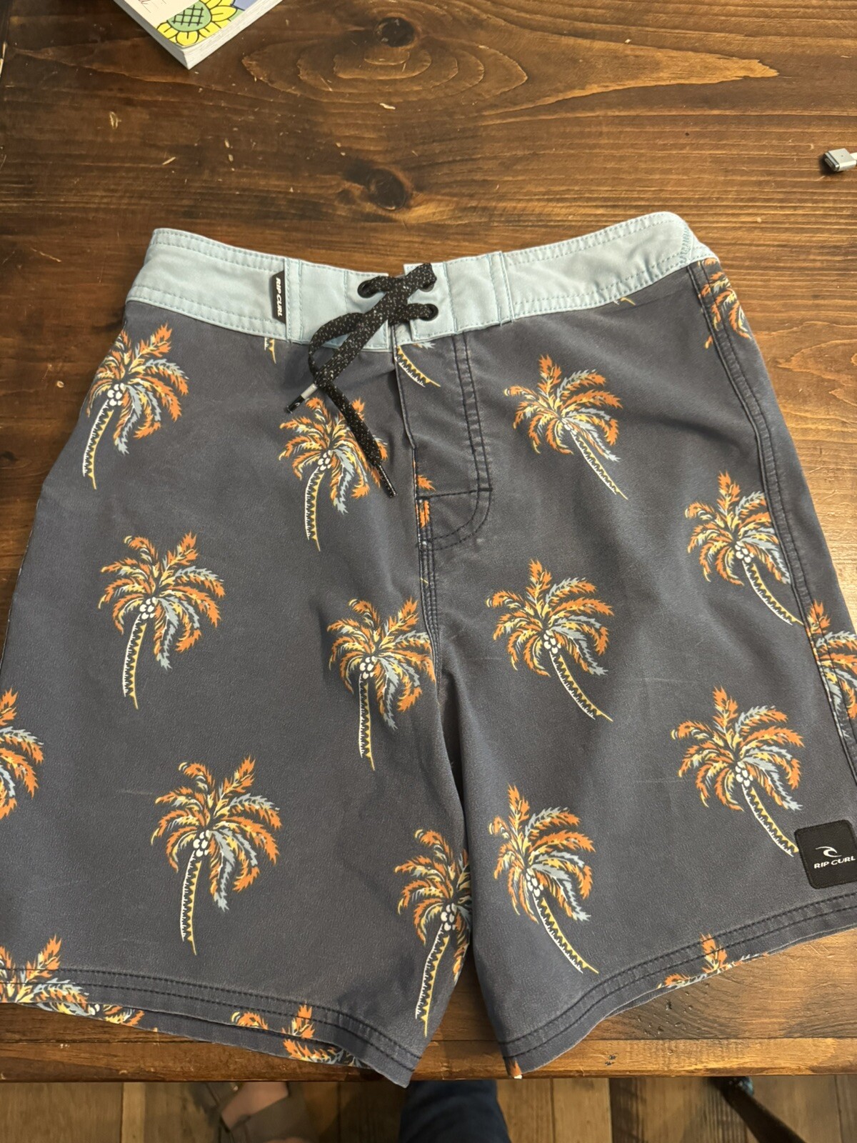 Picture 1 of 5