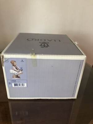 LLADRO #7620 COLLECTORS SOCIETY “BEST FRIEND