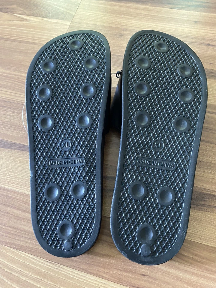 DC The Flash Men's Sandals Size 12-13 XL Black Slides Authentic Slip On NEW - Image 4 of 4