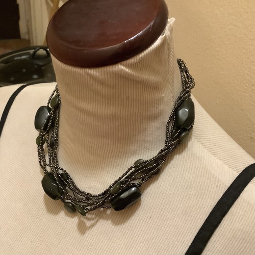 Lucite Necklace - Picture 2 of 4
