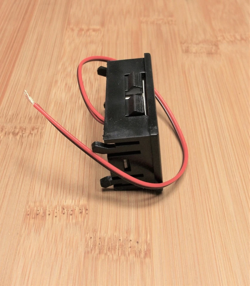 BBT 2 cables rojo LED digital 12 voltios DC medidor de voltaje Foto 3 de 4