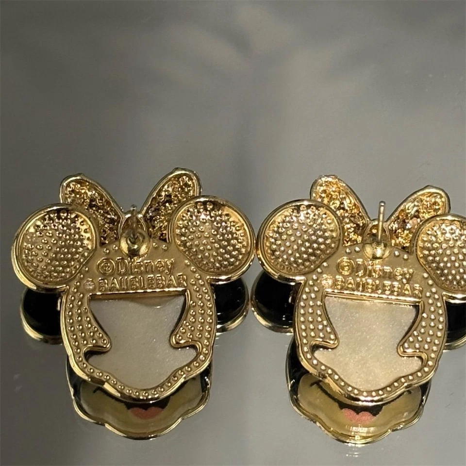 Brincos Disney BaubleBar Minnie Mouse laço de cristal tachas de esmalte tom dourado - Imagem 4 de 4