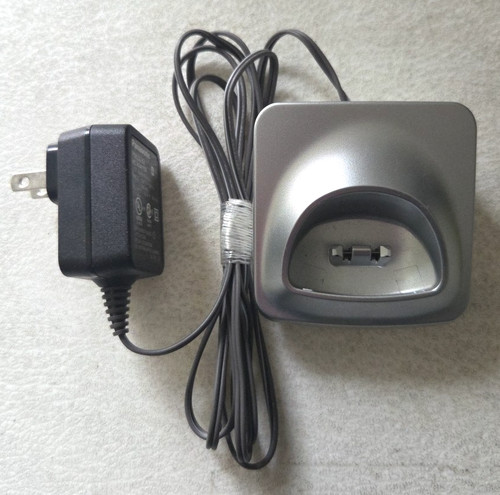 * WORKING OEM Panasonic SILVER PNLC1055 YA Cradle Charger for handsets KX TGCA21