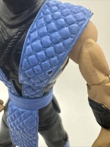 Jazwares Mortal Kombat Combat Classic Klassic Sub Zero 6″ Blue Ninja TRU - Picture 4 of 13