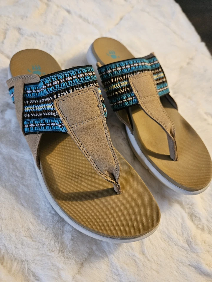 Sandalias chanclas BEARPAW para mujer talla 8 correa tejida blanca turquesa negra en muy buen estado Foto 2 de 4