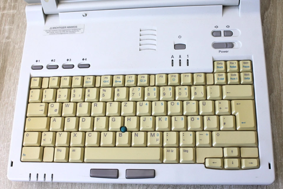 Vintage Laptop COMPAQ Armada 7730MT / Intel Pentium MMX / Windows 98 - Bild 4 von 4