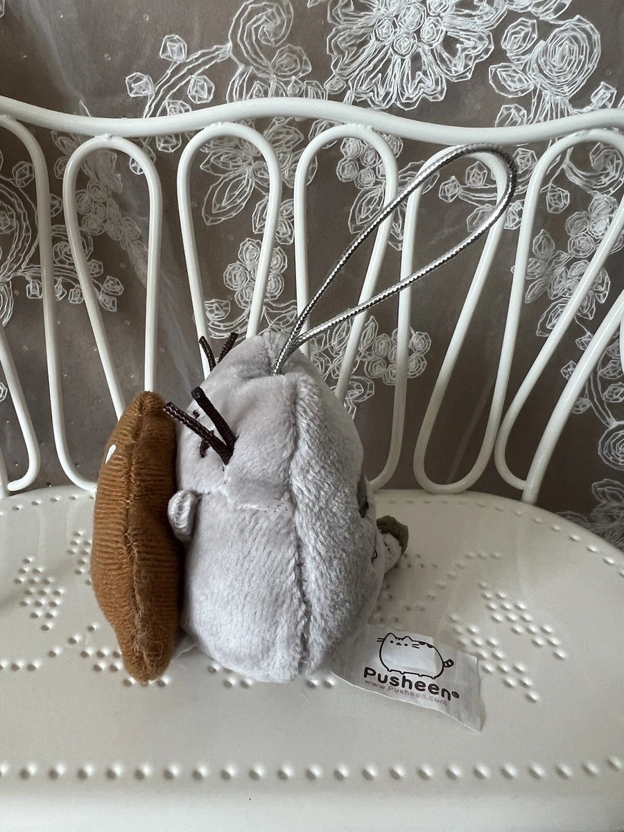 Pusheen gingerbread man Plush Christmas Surprise Box Series 2