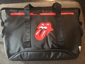 THE-ROLLING-STONES-2019-NO-FILTER-TOUR-VIP-MERCH-PACKAGE-TOTE-BAG-BADGE-amp-PHOTOS