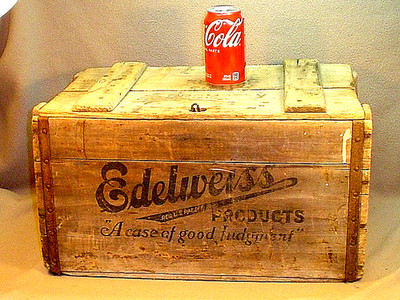 ANTIQUE / VINTAGE EDELWEISS BEER WOOD CRATE CASE