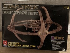 Star Trek Deep Space Nine Space Station Fibre Optic Lighting Model Kit AMT #8764