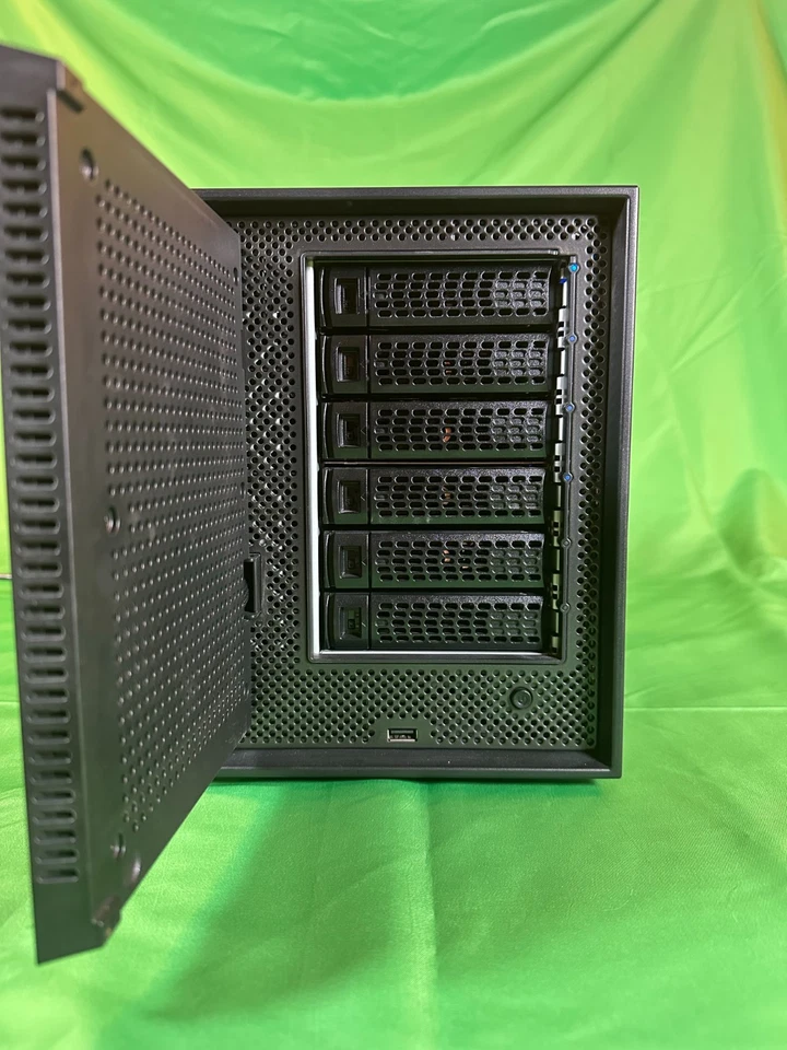 Netgear Readynas RND31600 12TB (4x3TB) Toshiba 7200RPM - Image 4 of 4