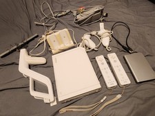 Nintendo Wii Console RVL-001 Bundle, Controllers Cables, My Passport Hard Drive 