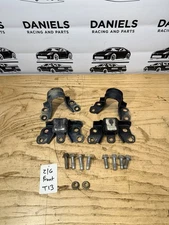 03-08 Nissan 350z Front Upper Lower Sway Bar Mounting Brackets Pair Set OEM