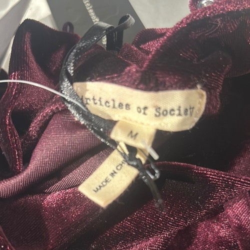 NWT Articles of Society Women’s Burgundy Velvet Long Sleeve Bodysuit Size Medium - Picture 7 of 9