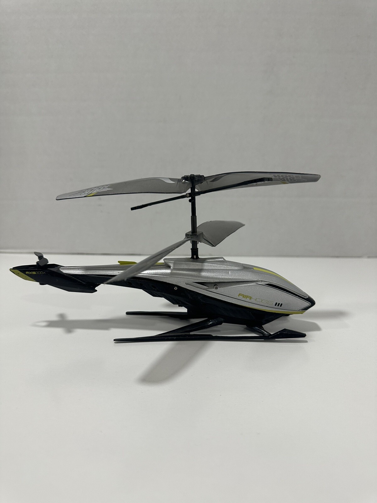 Picture 2 of 8