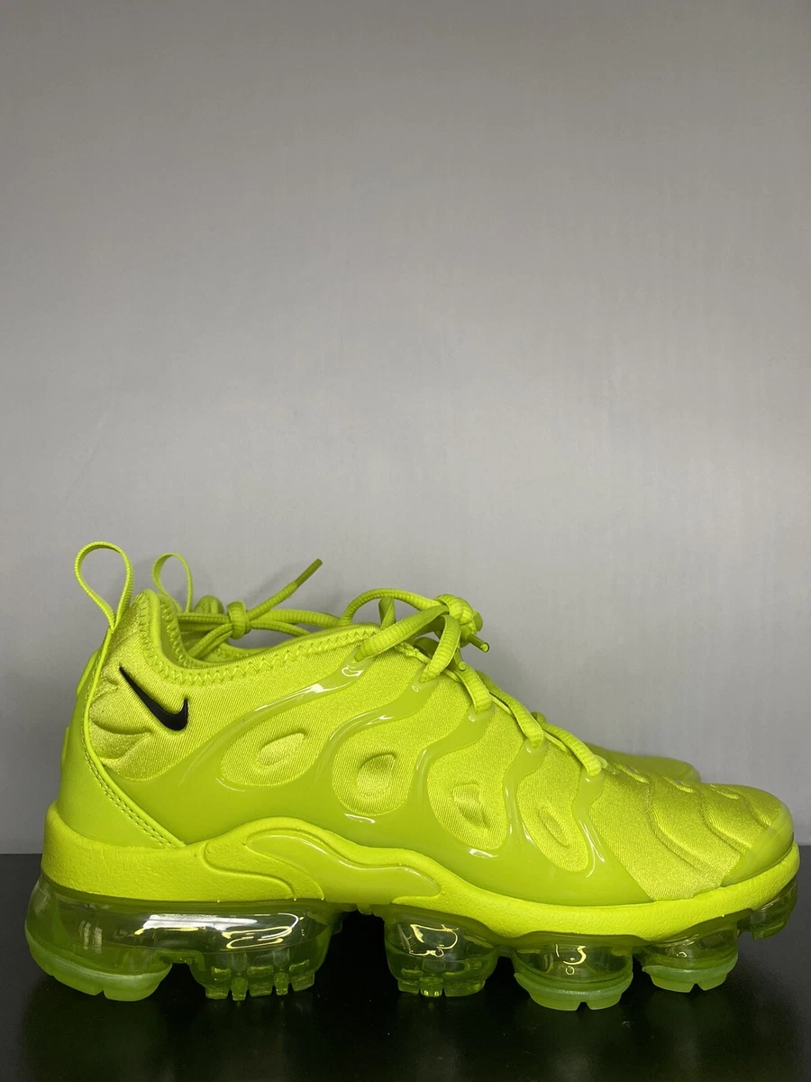 Nike vapormax neon green hotsell