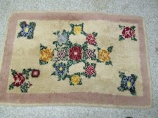 Vintage 1940's Latch Hook Rug Floral design