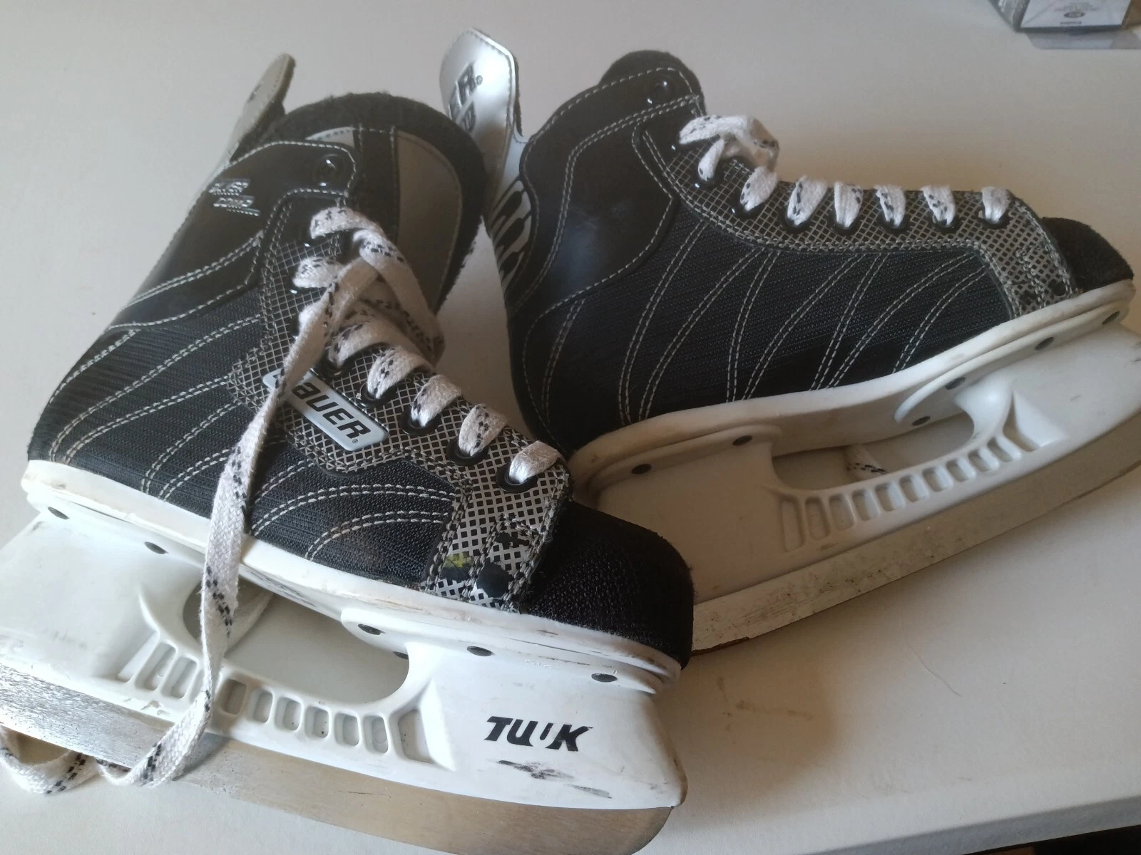 Bauer Supreme Silver Comp Tuuk, chaussure taille US2R 3 patins à glace