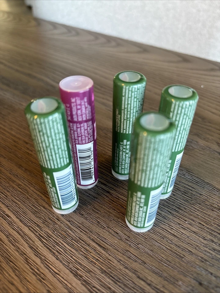 Bálsamo labial curativo intensivo terapia hidratante Avon nuevo lote de 5 Navidad Foto 3 de 3