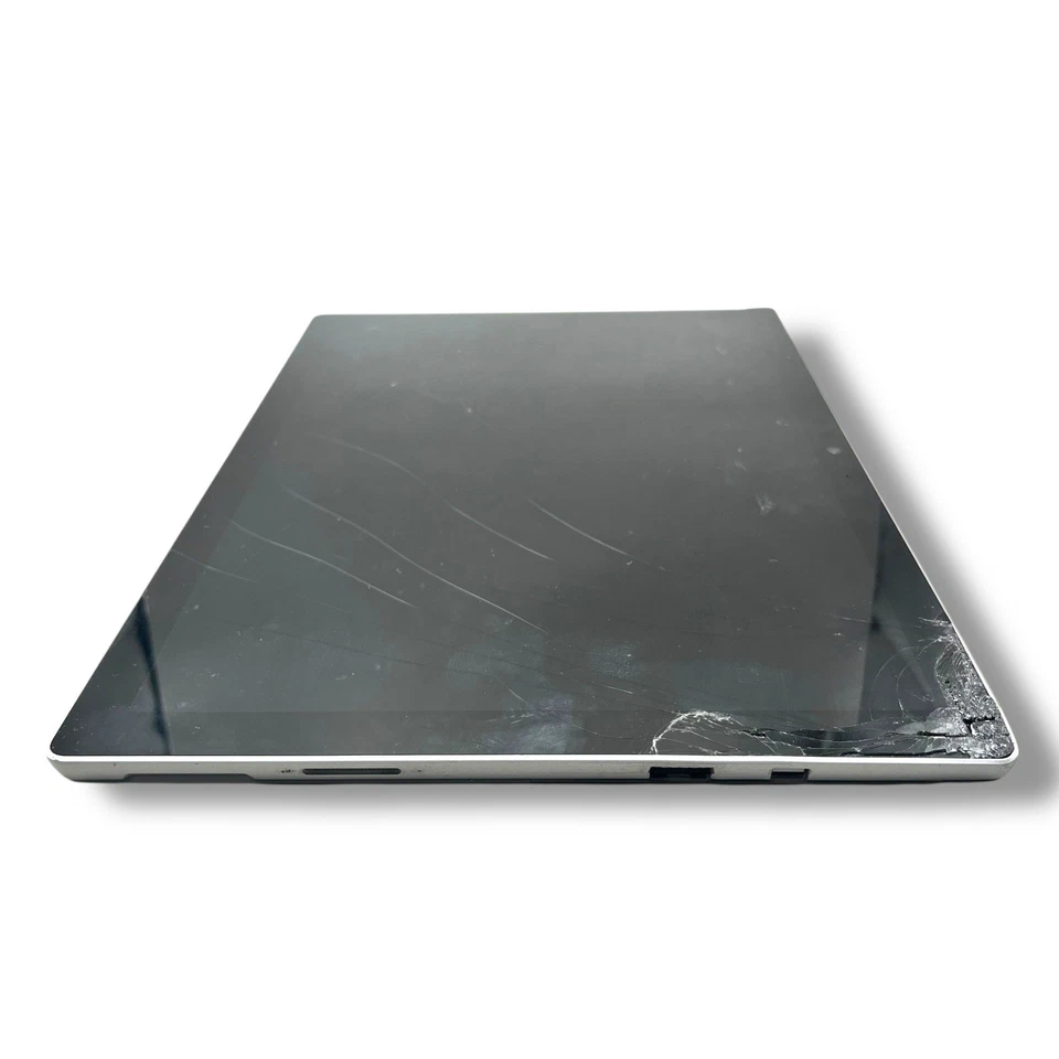 Microsoft Surface non funzionante schermo rotto per ricambi - Immagine 4 di 4