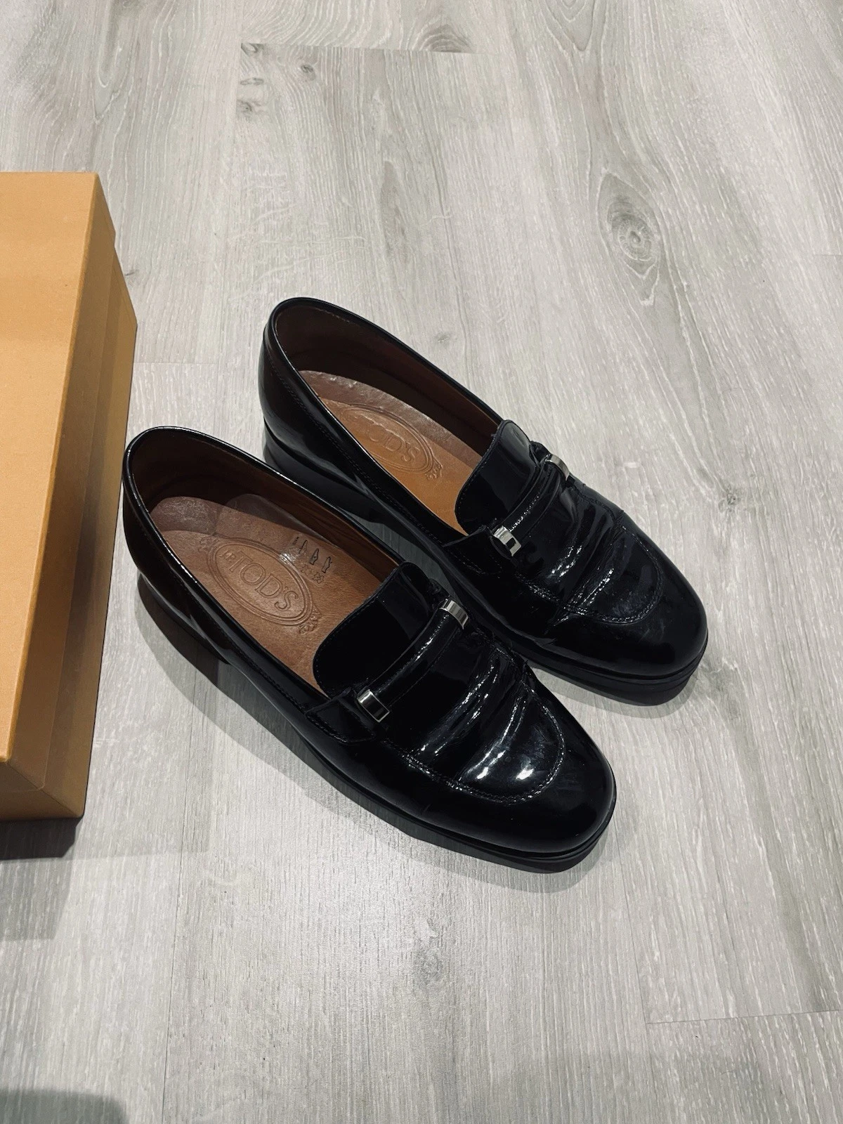 TOD’S Mocassini Tod's neri in vernice misura 37 5 4 5