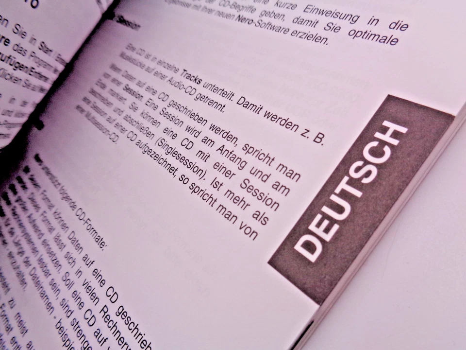 IBM PC -- NERO 5 BURNING ROM RECORDING GUIDE & QUICK START (NERO - MANUAL) #2ML - Bild 4 von 4