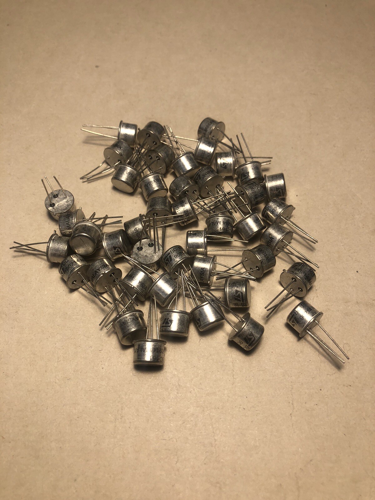 Foto 1 di 2