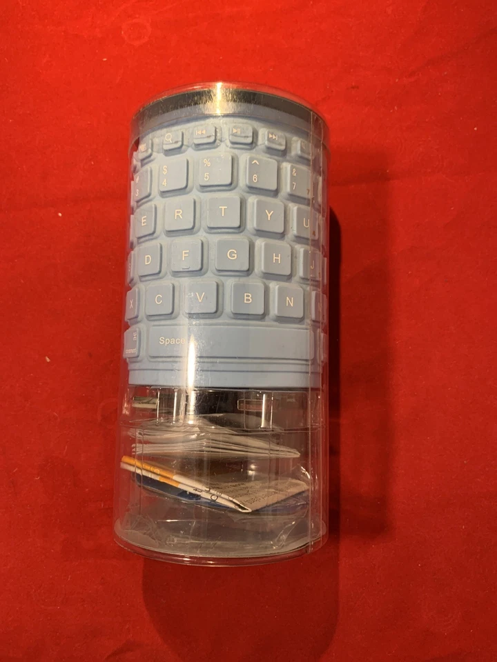 Teclado enrollable Brookstone Bluethooth azul claro Foto 4 de 4