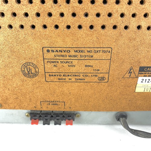 Sanyo GTX 707A PLL AM/FM Semi-Automatic Turntable Double Cassette Deck For Parts - Picture 8 of 9