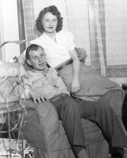 ORIGINAL VINTAGE PHOTO: Military Man Male Women Girl Couple 40's 40s WW2 WWII