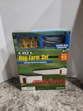 Farm Country HOG FARM Set Sin Abrir 1:64 ERTL NUEVO EN CAJA Cerdo Hampshire Cerca