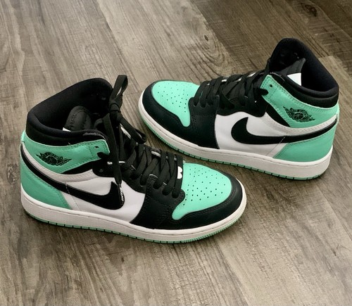Nike Air Jordan 1 Retro High OG Green Glow White Black FD1437-130 Sz 3.5Y