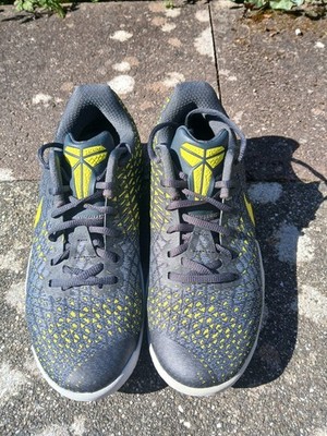 Basketballschuh KOBE Mamba Instinct Dust/Anthracite-Electrolime Gr. 40,5, TOP!
