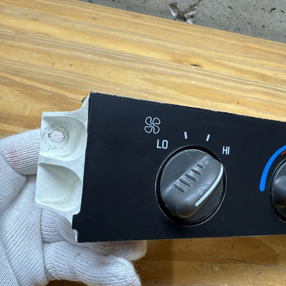 2001 2005 OEM CHEVY GMC VAN CLIMATE CONTROL TEMP ASTRO EXPRESS SAFARI SAVANA A/C - Image 2 of 4