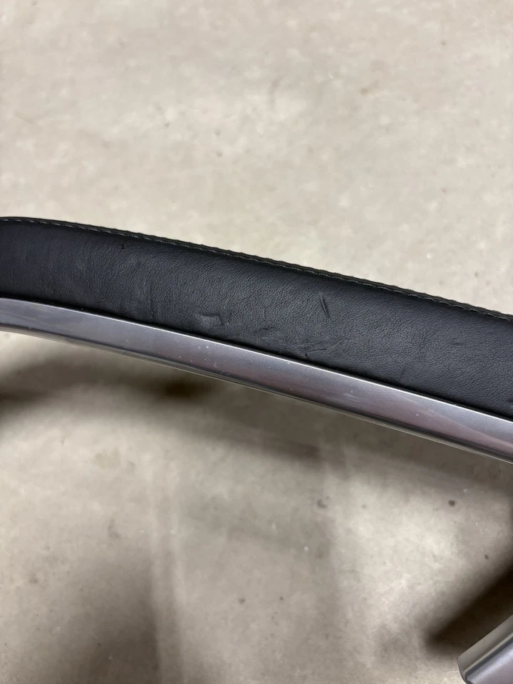 Porsche 911 Turbo/S Right Door Pull - Image 2 of 4